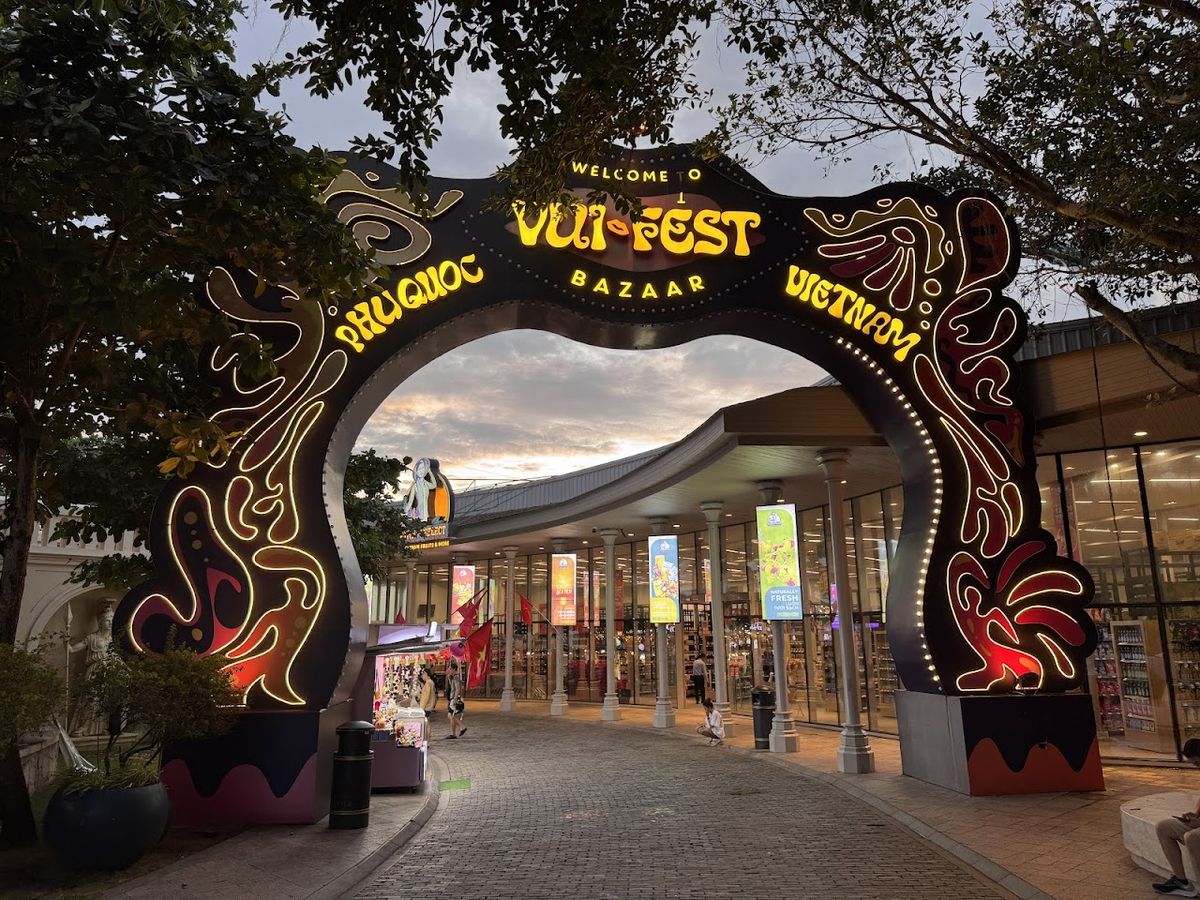 Chợ Đêm Vui-Fest Bazaar Sunset Town, Phu Quoc