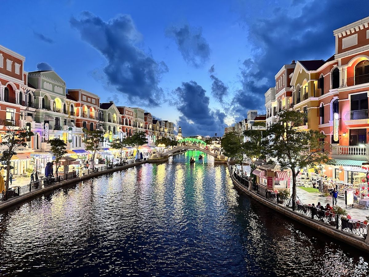 Colors of Venice, Phu Quoc
