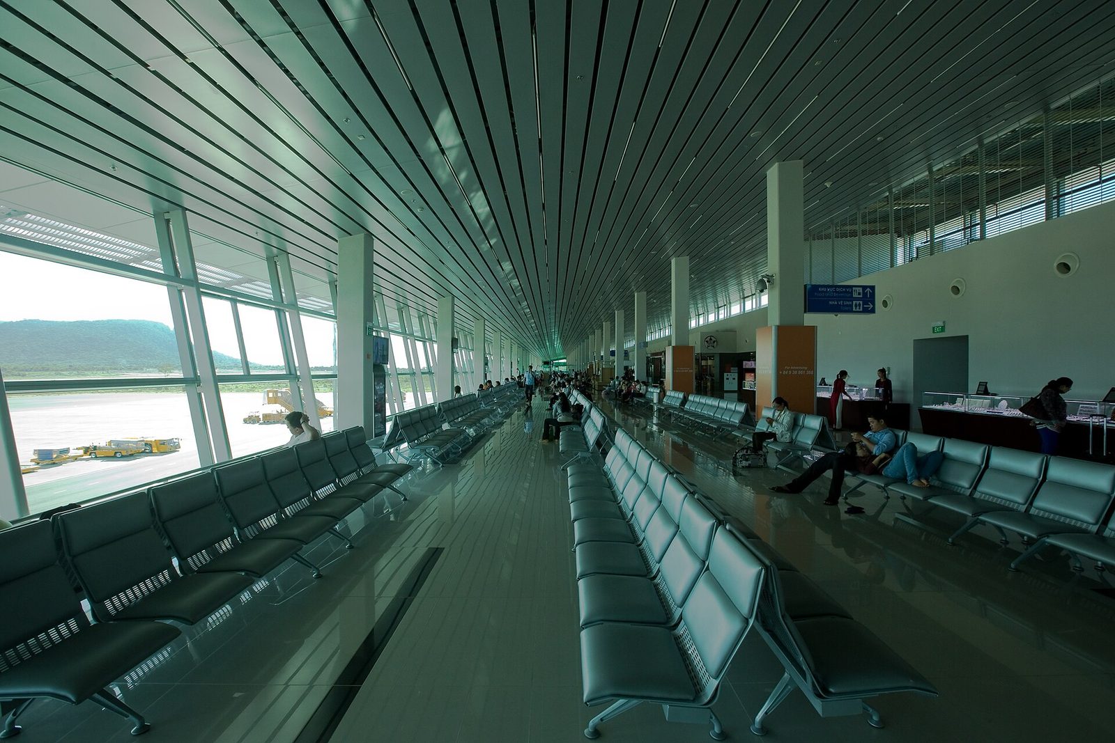 PQC departures. Photo: Tycho, CC BY-SA 3.0, via Wikimedia Commons Check-in desks inside Phu Quoc International Airport