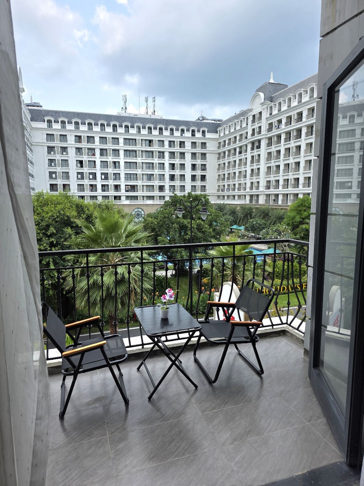 AQUA VISTA homestay & coffee ( GrandWorld - Phu Quoc ) exterior in Ganh Dau