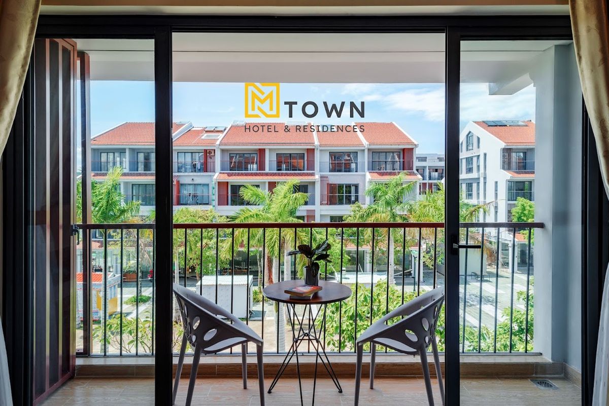 Luxy Park Hotel & Apartments - MTown exterior in Long Beach