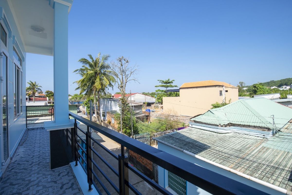 Xuan Anh Guesthouse exterior in Duong Dong