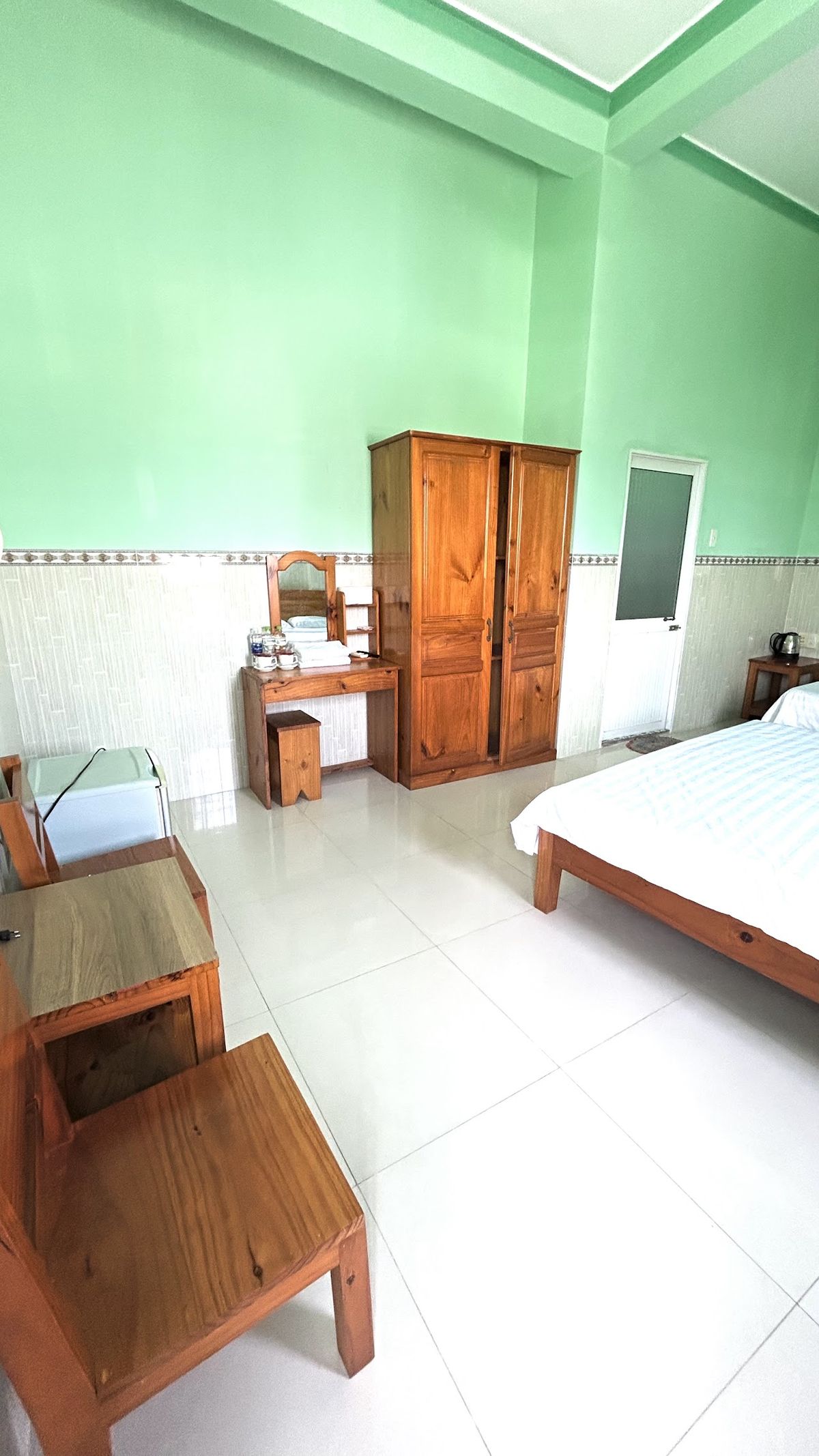 Y THU GUEST HOUSE room interior in An Thoi